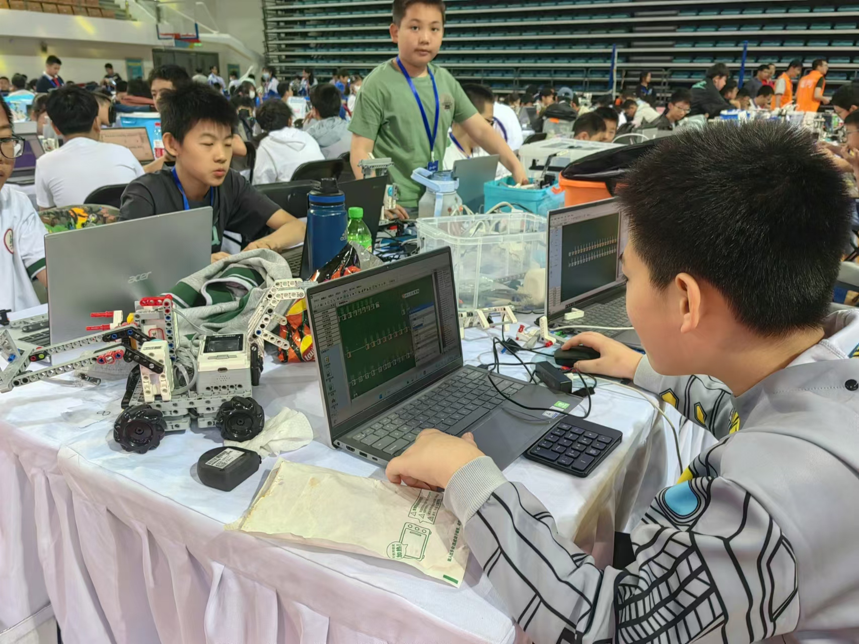 天津举办2024年青少年人工智能系列挑战赛(图2)
